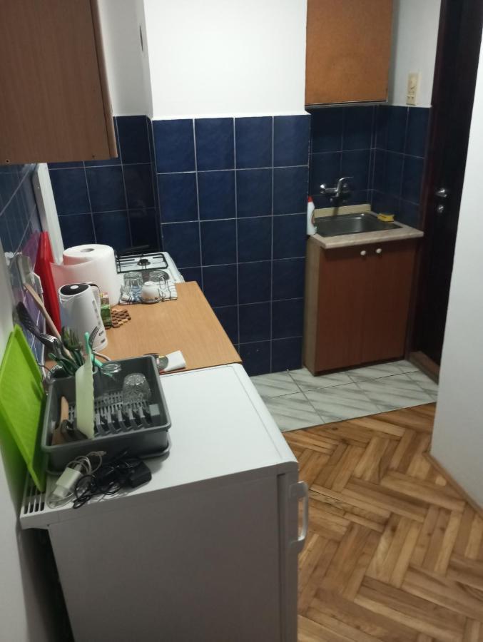 Airport Md Rooms Белград Экстерьер фото